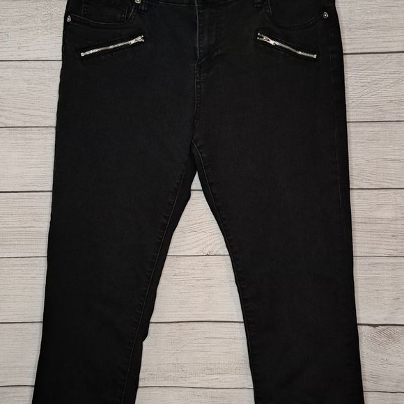 Kut from the Kloth Sage Straight Jeans - Picture 2 of 8